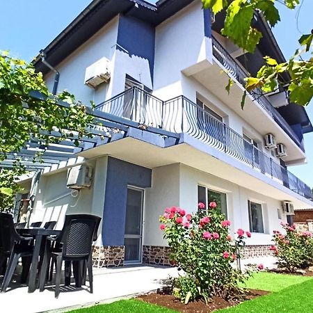 Arode Villa Ovidius - Apartments بالشيك المظهر الخارجي الصورة