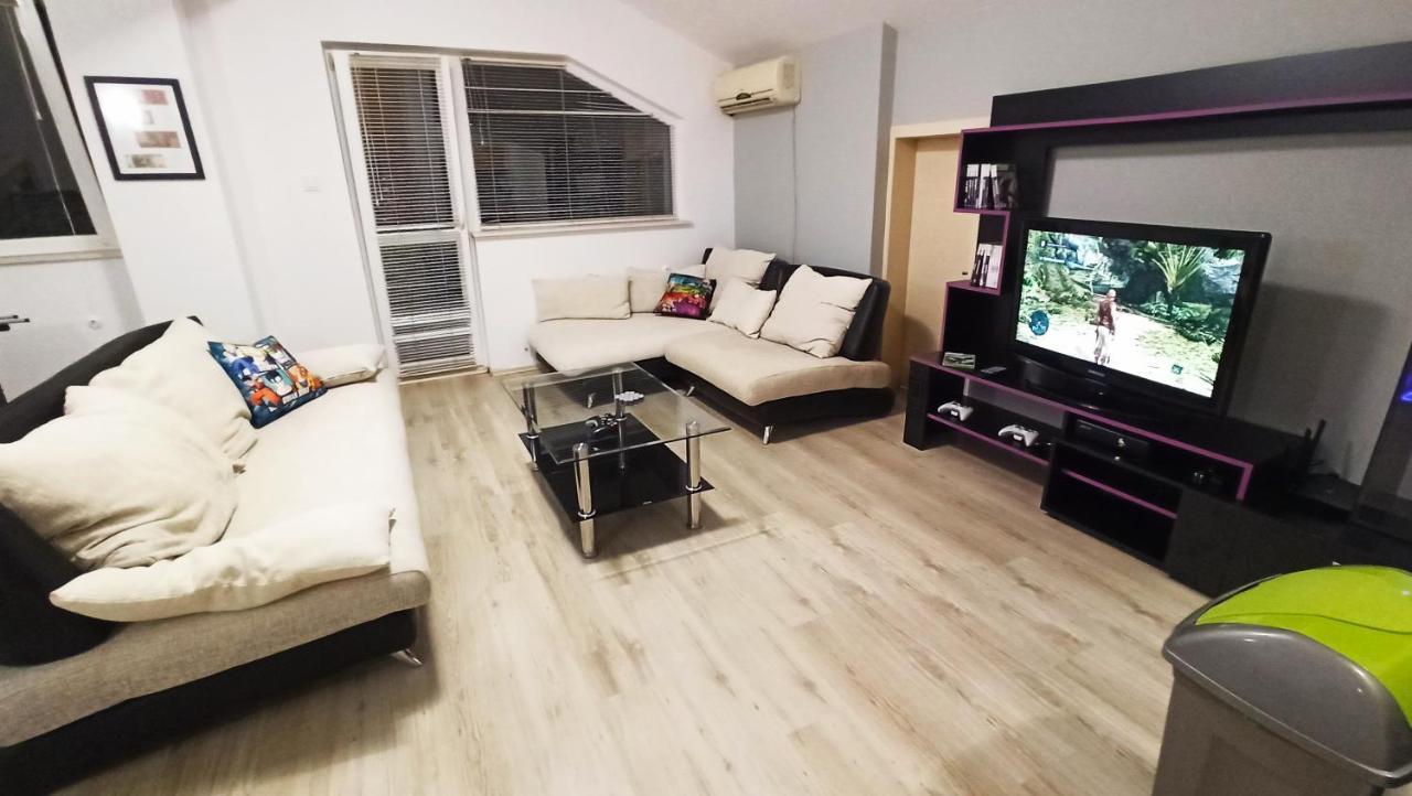 Arode Villa Ovidius - Apartments بالشيك المظهر الخارجي الصورة