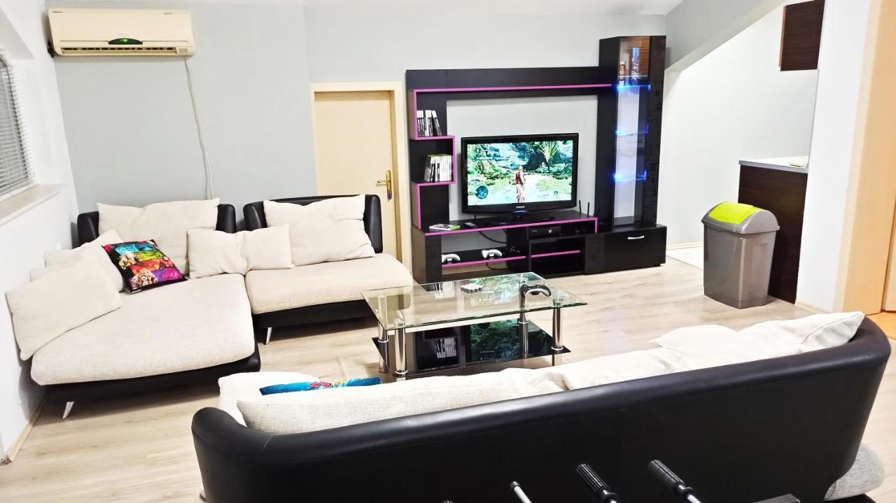 Arode Villa Ovidius - Apartments بالشيك المظهر الخارجي الصورة
