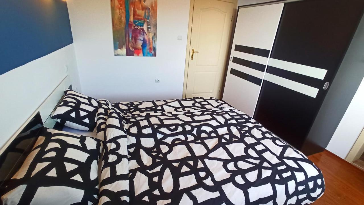 Arode Villa Ovidius - Apartments بالشيك المظهر الخارجي الصورة
